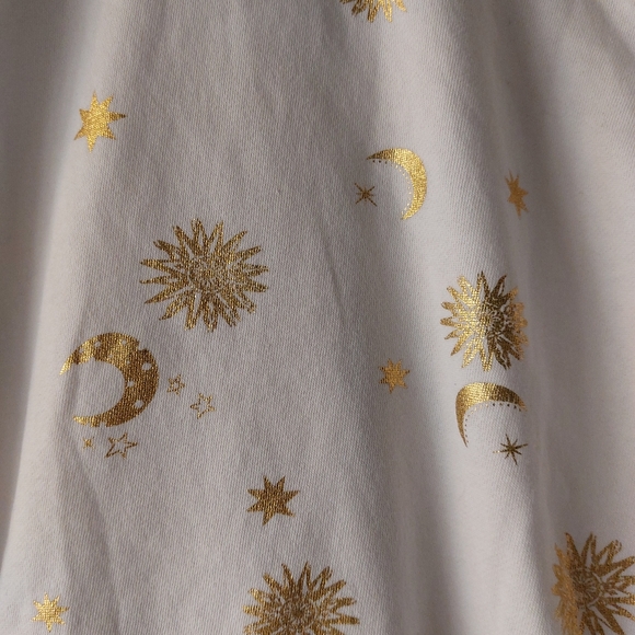 JOCI & I WHITE SWEATSHIRT WITH GOLD CELESTIAL MOON STARS DETAIL - Picture 3 of 10